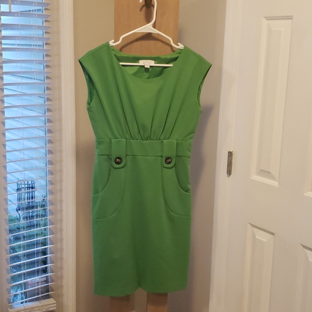 Green dress with buttons